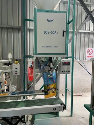 Machine à emballer quantitative de riz de granules en plastique de soja de fèves de mung DCS-50A1