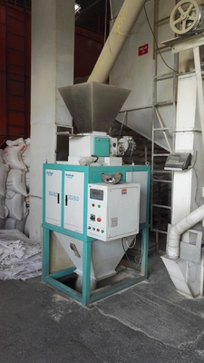 0.9KW blé de malaxeur de l'affichage FRK mélangeant Paddy Rice Flow Scale 50HZ